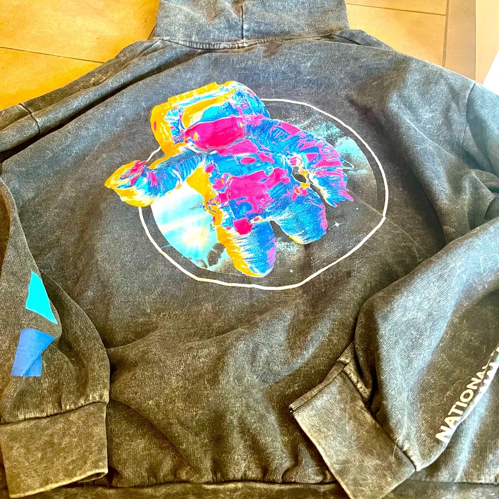 NASA SIZE XL HOODIE